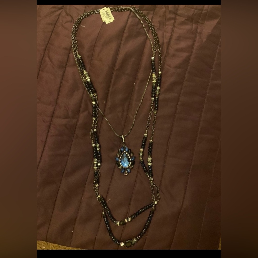 Long blue necklace